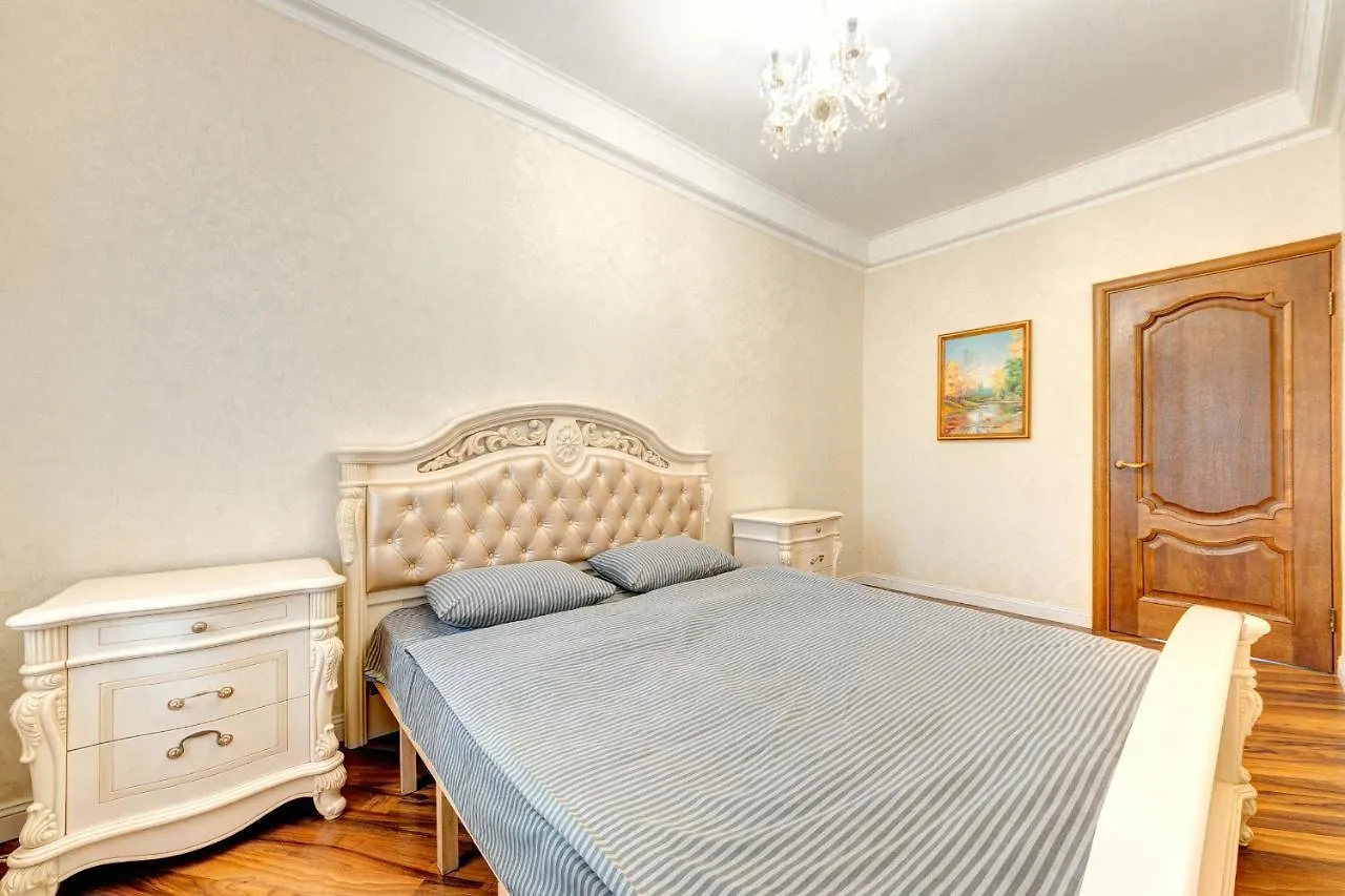 Apartments With 3 Rooms Near Palace Ukraine Киев